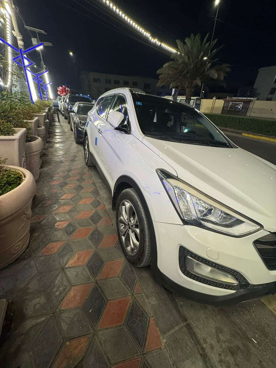 السلام عليكم سنتافيه للبيع موديل 15خليجي.  فول للخير كلشي بيه. مكينه أربعه.  شرط السونار. مكينه. وكير عليهن صيانه. بل كامل.  السعر.   (180) ورقه وبيه مجال. مكاني بغداد. ***********
