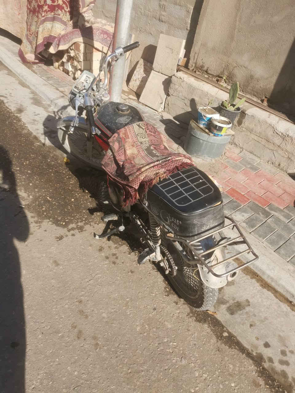 تايكر  البيع موديل 21 ارواق سعر 300 وبيها مجال ***********
