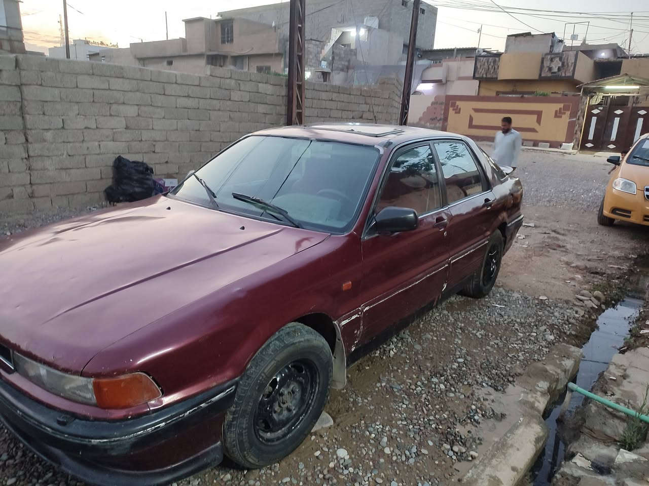 متسيبوشي موديل 92كير ومحرك بشرط تخم تاير نظيف شرط التحويل رقم نينوى الماني دواخل نظاف السعر23وبيها مجال لتواصل***********/***********
