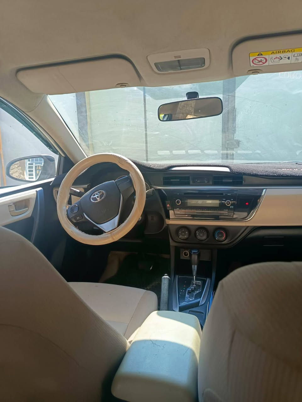 السلام عليكم 
للبيع كورلاة موديل 2015 خليجي موصفات Le 
يوجد بها ملاحضات بسيطة والسونار الفيصل بيننا  رقم بغداد (انكليزي)
السيارة باسمي شرط التحويل مكاني بغداد /الدورة 
السعر 135 وبيها مجال 
***********
