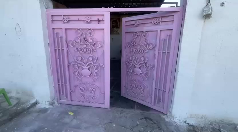 بيت للبيع ركن مساحة 200منطقة سليم على الشط تبليط ب باب متوفر كافة الخدمات ماء وكهرباء وتبليط بيت مجهز وكامل غرفتين وصالة وديوانية ومطبخ وصيحات وكراج سيارة  السعر 38 وبي مجال ***********
