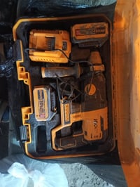 قفل مكاني • رمادي