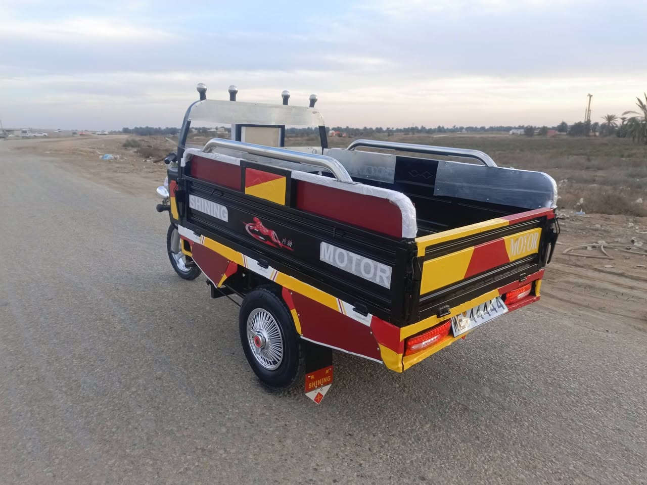 السلام عليكم ستوته للبيع موديل 20 ستوته حلوه وجازه كهرباء شغاله مقفوله شاصي وركبه اوراق صولي كان بابل الشوملي السعر 1400 وبيها مجال ***********
