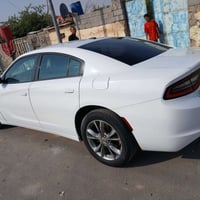 جارجر مكفوله من كلشي وبسمنه سعره 165 رقم صاحب السياره  07733998499