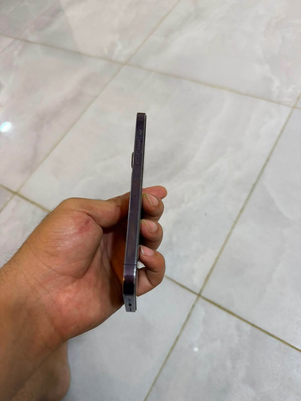 ايفون 14 برو ماكس 256 نضيف ممفتوح 
بطاريه 84 ‎%‎
ماسترAAA 
خدوش بشاشه بسبب استخدام بدون لاسق 
*********** 
حله مركز 
سعر 800 فقط حلة, بابل
