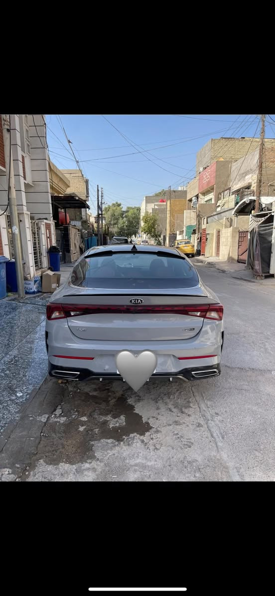 السلام عليكم ورحمة الله وبركاته.
K5 موديل 2021
Gt line فول مواصفات 
مكينه 1600 توربو 
بانوراما 
بصمه تشغيل + ابواب + صندوق
صندوق ذكي يفتح عند الاقتراب 
ترحيب 
اشاير بل مري 
داخل جلد احمر 
اخوان السياره فول مواصفات 
صبغ 3 قطع وكلير 2 
السياره نضيفه جدا مابيها اي نقص 
معوقين المعوق يسوي وكالة عامه مطلقه 
السعر 143$ بيع فقط بدون مرواس 
بغداد / البياع ***********
