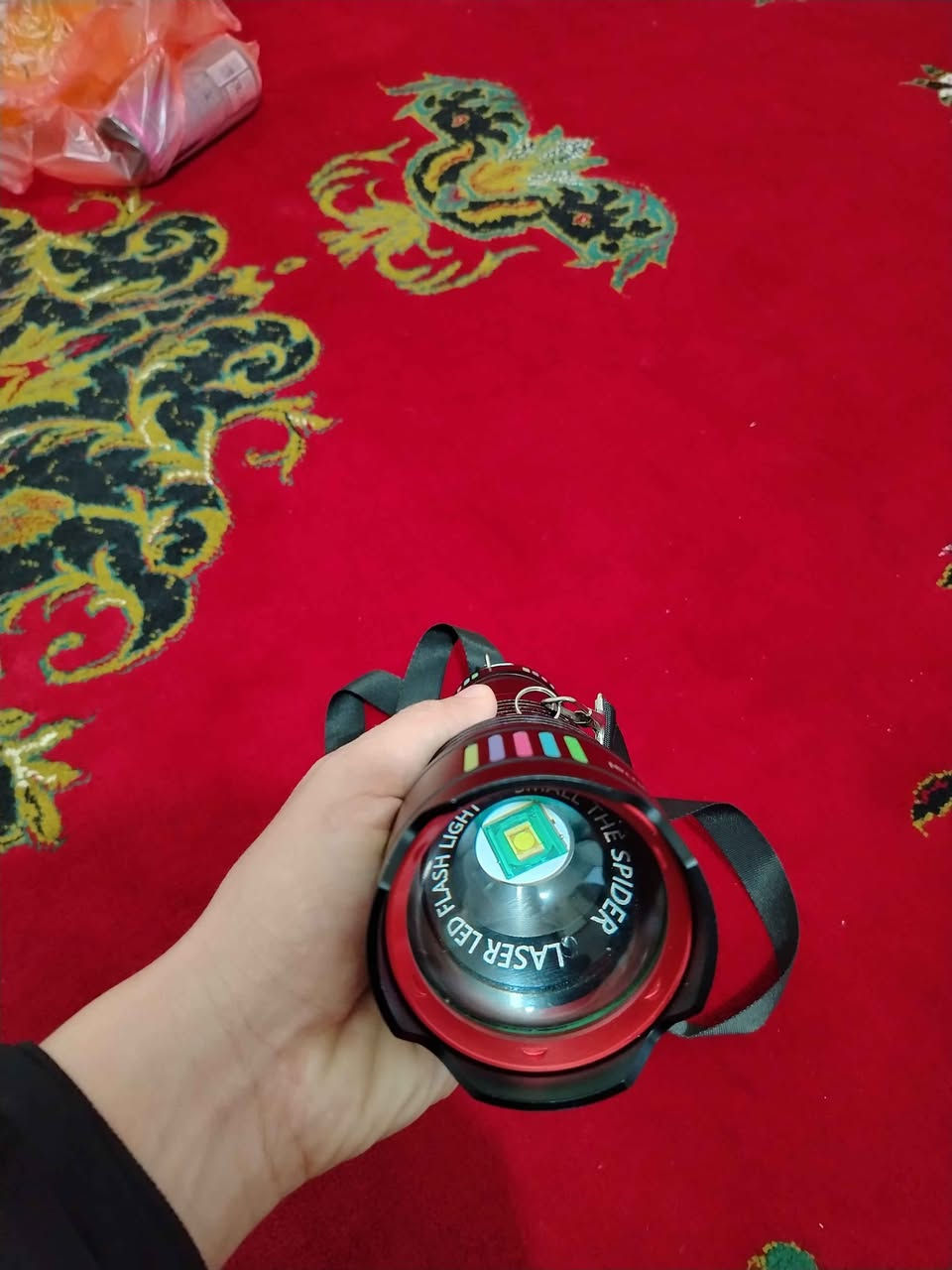 لایتی راو شه وقیکی به هیز لیزه ری
kh-w513)
قوه تی پاتری 18650 وات
4 پاتری لەگەلە 
پاوەر بانکە دەتوانی موبایل پێ شەعن بکەیەوە 
گەیاند هەیە بۆ هەمو شارەکانی کوردستان و عێراق 
*********** ژمارە موبایل سوران, أربيل
