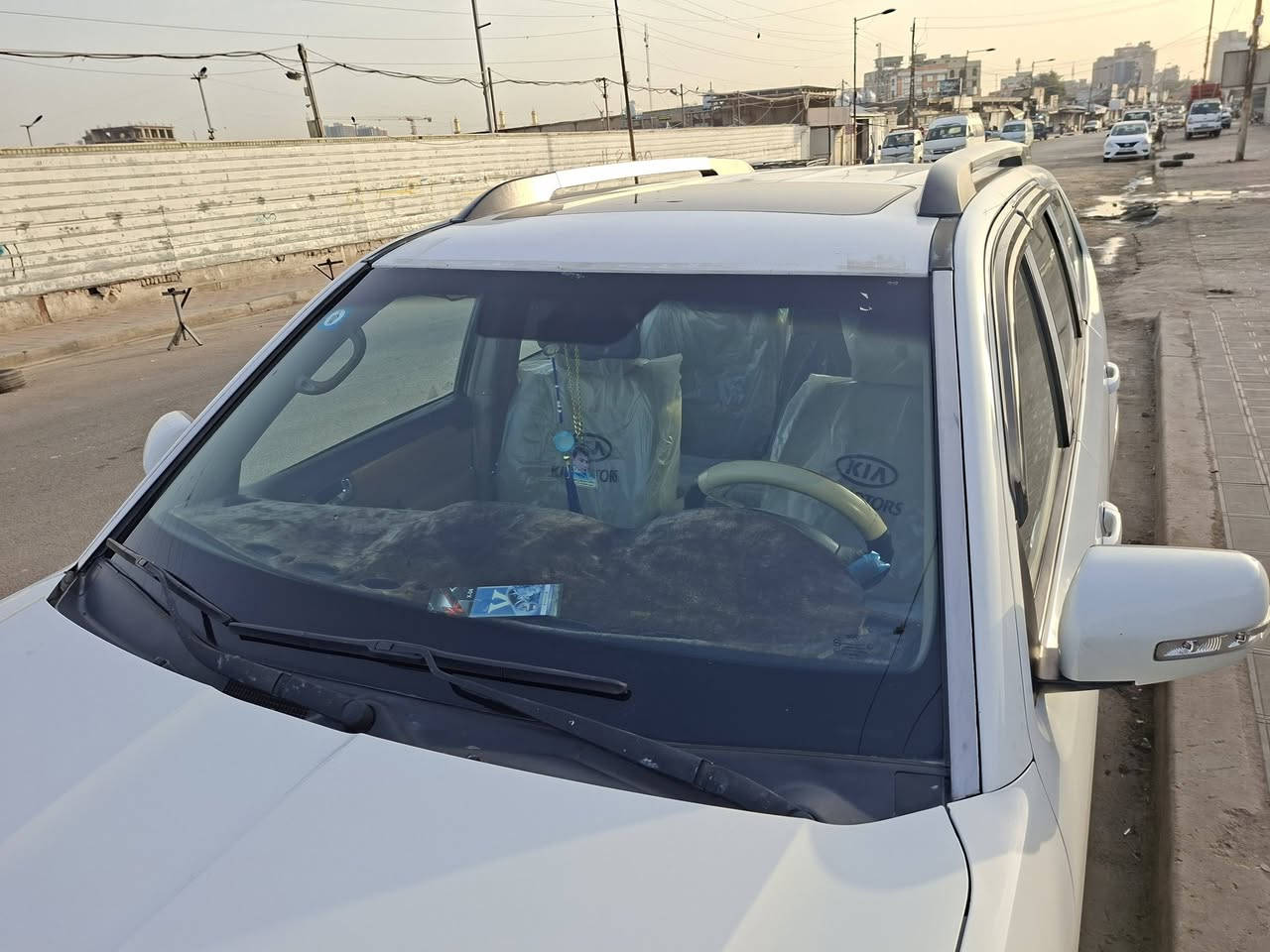 سلام عليكم موهافي 2012خليحي كير ومكينه وتبريد وصدر كل مكفول ضربه بل جنطه خلفيه السعر 135وبيه مجال العنوان بغداد الكاظميه رقم صاحب سياره ***********
