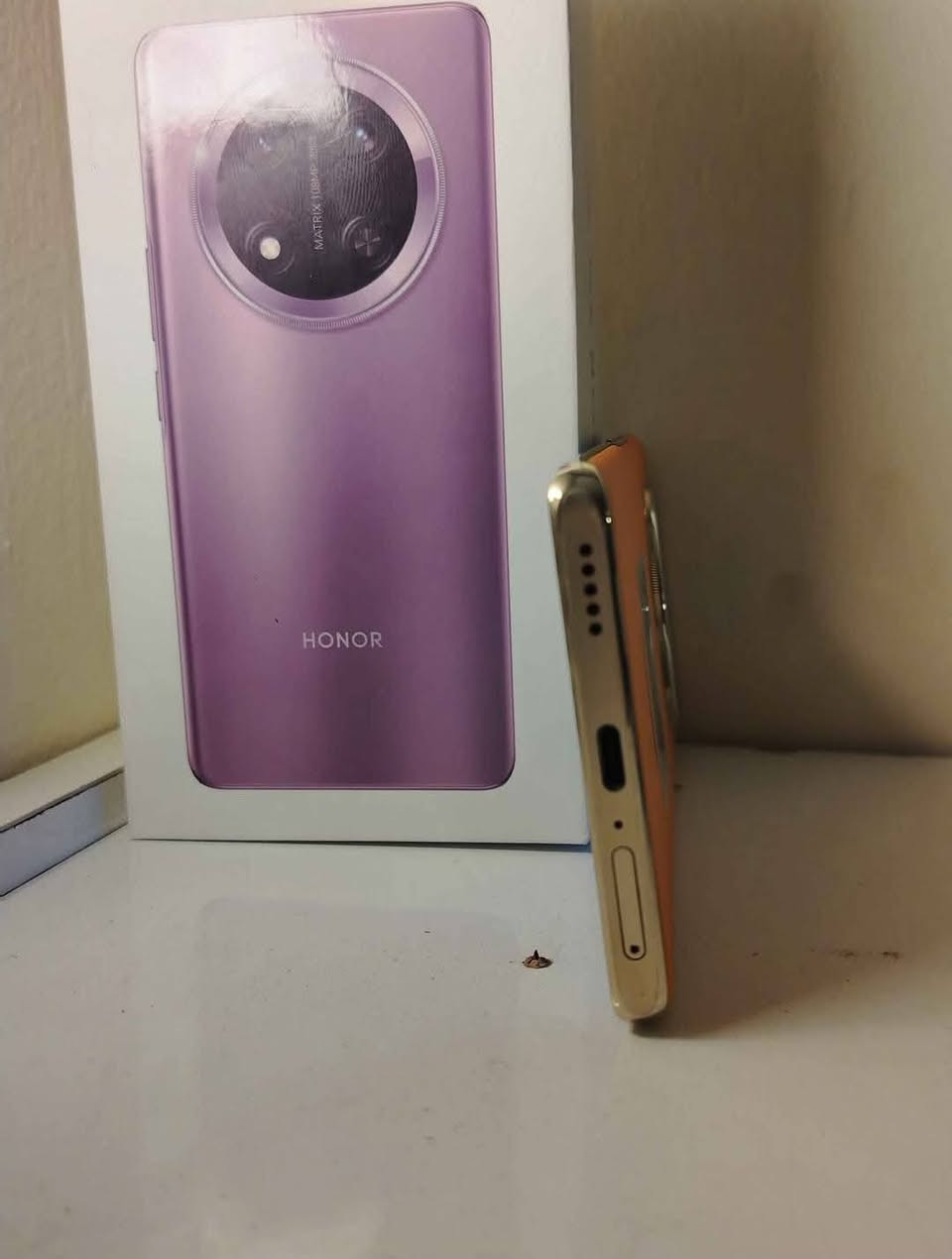 Honor X9C
الجهاز صارله سبوع من نفتح من الباكيت غراضه كاملة  ذاكره256 العشوائية 12  سعة البطارية6800 يعني  انسة يخلص شحن  لل مراوس او بيع السعر قفلة330  وذا عندك مراوس مو مشكلة


**إذا كنت صاحب هذا الإعلان وتريد حذفه لأي سبب، رجاءا أرسل رسالة إلى الدعم الفني**