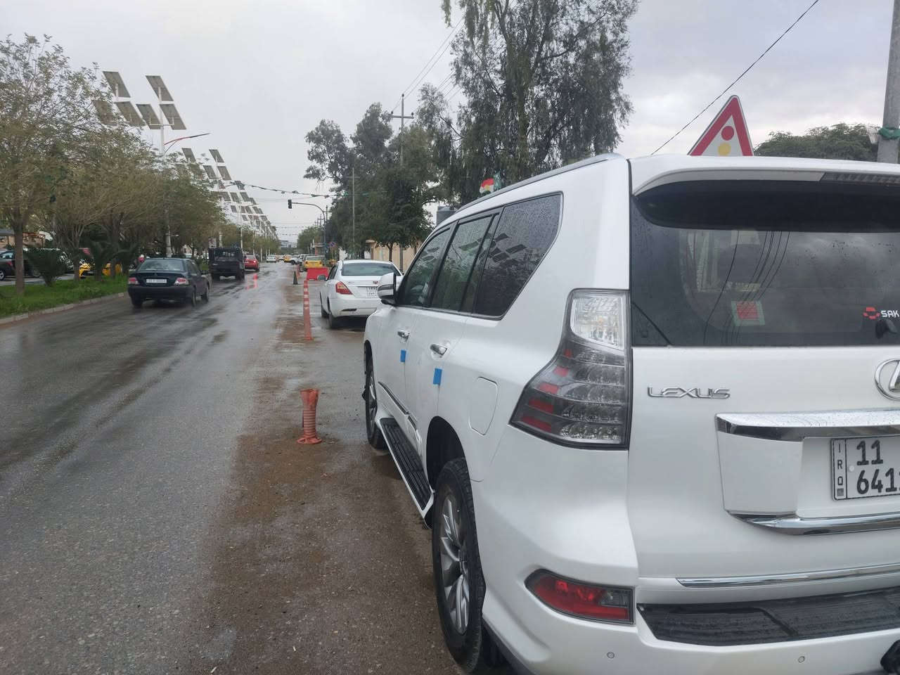 لكزز برادو٢٠١٤ رقم بغداد مكفوله بدون قطرة صبغ بس الدعاميات مصبوغة للجمالية للبيع او مرواس بلاندكروز او تاهو ***********
