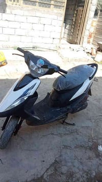 ماكس عدله اللبيع مثل ماموضح بل صوره دراجه نضيفه وحلوه ومستعجل عل بيعته...