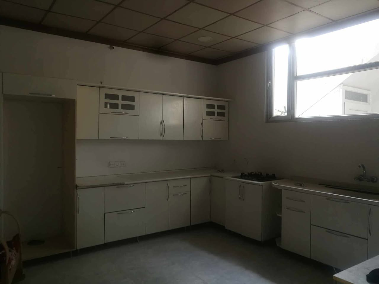 کەوانتەرداربۆیاخ کراوە4مەتربە2مەترە هیچ عیبی نیە250وماەڵەڕانیە


**إذا كنت صاحب هذا الإعلان وتريد حذفه لأي سبب، رجاءا أرسل رسالة إلى الدعم الفني**