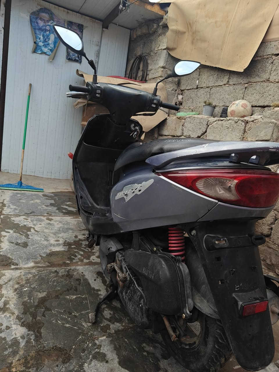 السلام عليكم دراجه بريز نضيفه نضيفه السعر 550 المكان بغداد الشعله الرقم ***********
