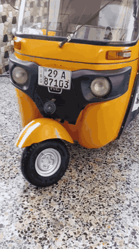 السلام عليكم اخوان تكتك مديل 20شهر 6 رقم واسط تكتك مكفوله من ضربه مصبوغه جماليه تكتك جاهزه كل نقص مبيها العنوان واسط السعر 5800 وبيها مجال حق الجيه ***********
