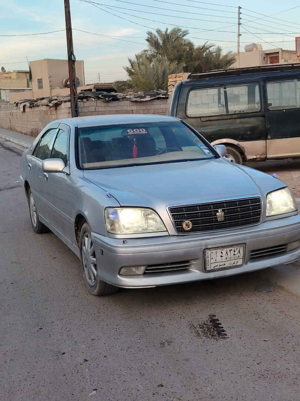 ملكه للبيع موديل 2001 كركوك مقفوله من الصبغ والقص سعر 110 وبيها مجال***********
