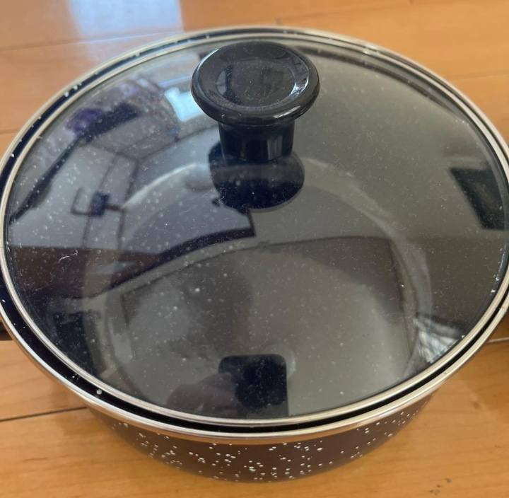 طقم قدور 3 قطع
20 سم، 18 سم، 16 سم 
جدد لون اسود مطلي بالمينا
سعره 18 الف مع التوصيل
للطلب مراسله خاص


**إذا كنت صاحب هذا الإعلان وتريد حذفه لأي سبب، رجاءا أرسل رسالة إلى الدعم الفني**