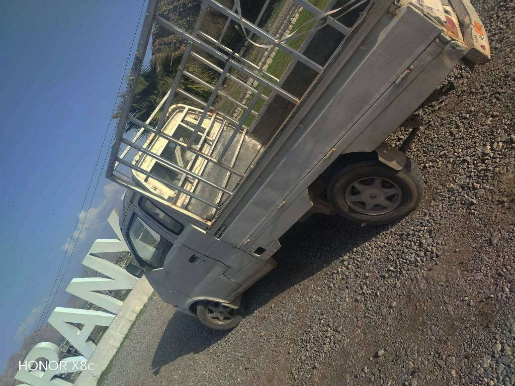 هایڤی 2007
بۆ فرۆشتن توند و تۆڵە و بێ مەسرەفە بەنزین زۆر کەم ئەخوات ماڵی کەسابەتە رانية, السليمانية


**إذا كنت صاحب هذا الإعلان وتريد حذفه لأي سبب، رجاءا أرسل رسالة إلى الدعم الفني**