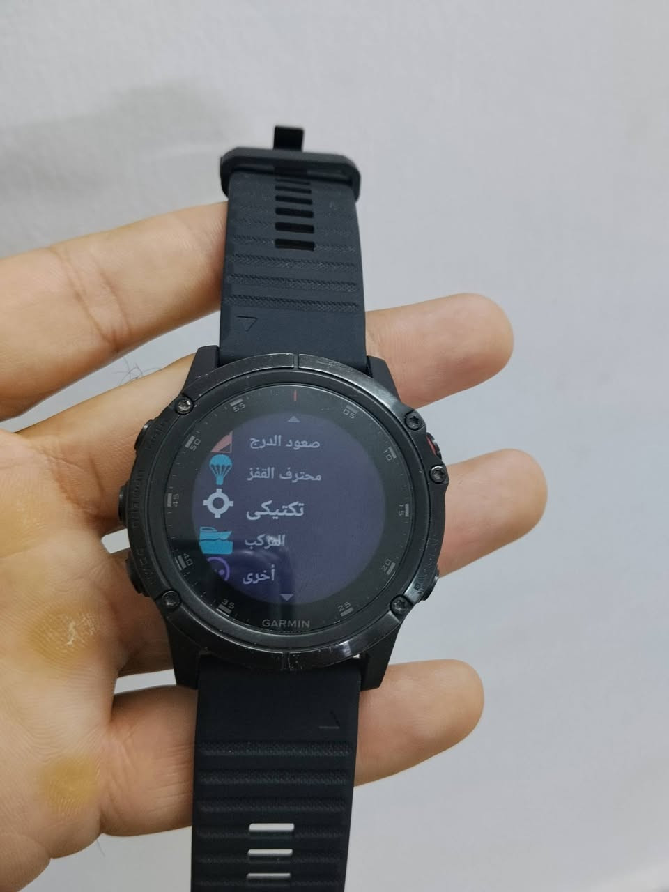 ساعةبلاص fēnix 5X هي ساعة فائقة الأداء بقطر 51 مم، مزودة بأحدث ميزات التدريب والملاحة. تتميز بتصميم متين وجودة عالية، مع إطار خارجي من الفولاذ المقاوم للصدأ وغطاء خلفي من الفولاذ المطروق لضمان أقصى درجات المتانة في البيئات القاسية، ومقاومة للماء حتى عمق 100 متر. تلبي ساعة fēnix بلاص5X ذوقك الرفيع واهتماماتك الرياضية.سعر250الف


**إذا كنت صاحب هذا الإعلان وتريد حذفه لأي سبب، رجاءا أرسل رسالة إلى الدعم الفني**