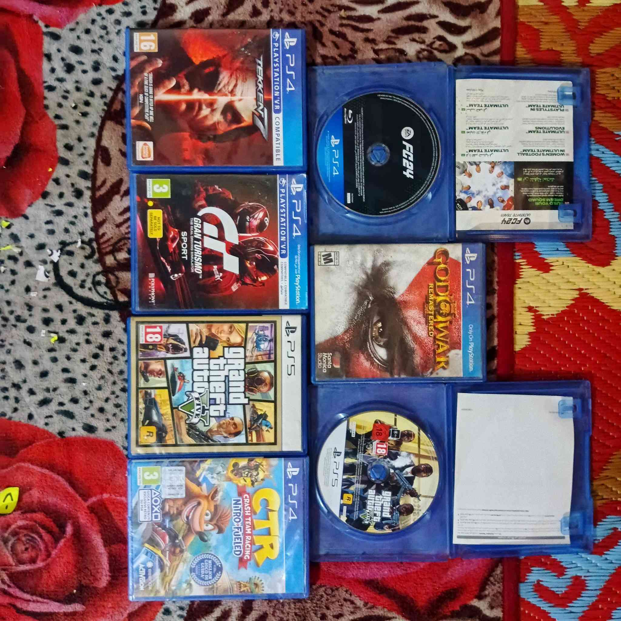 السلام عليكم 
جوستكات 2اصليات باله مع الكفرات السعر 100الف 

مجموعه أقراص شرط الفحص كم قرص غير مستخدم إطلاقاً السعر 120الف وبي مجال 

مكاني بغداد حي جميله 

تواصل واتساب ***********
