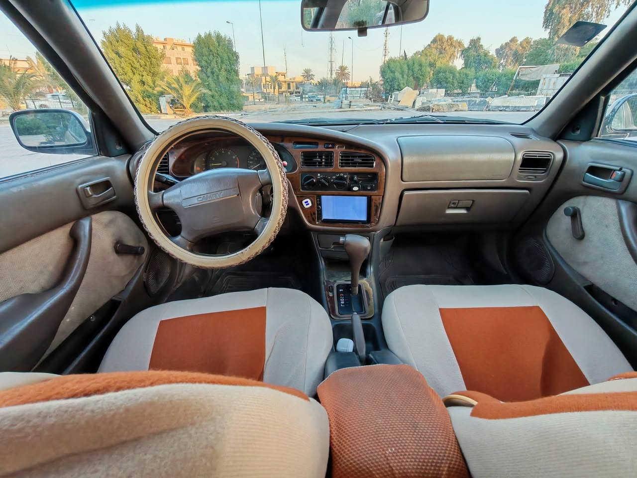 اللي يدور كامري نظيفه وجاهزه يتابع التفاصيل 

السلام عليكم (( للبيع )) 
تويوتا كامري 1995 لون ذهبي 

محرك 4 سلندر 2200 ابو الجف المرغوب كير ومحرك خير من الله وترايها ناعم واقتصاديه جدا 

تبريد شغال ثلج 🥶🥶 رقم بغداد انكليزي باسمي سنوية وهزه جديده شرط التحويل 

صدر امامي خلفي نظيف 

السياره بيها طخه بالجاملغ الخلفي عكس السايق ومصبوغه حزام للجماليه قماره وتكم بلاد مابيها ضربه قوية ان شاء الله جامها جوبي غرفتها نظيفه كشناتها مدوشمه جديد 

وبالعافيه على صاحب النصيب ❤

العنوان :- بغداد / قرب مرور الكاظميه 
السعر :- 58 ورقة وبيها مجال للطيبين 
الاتصال :- ***********
