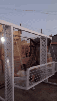 مرجوحه للبيع سعر 250عنوان بغداد المعامل سوق العماري ***********
