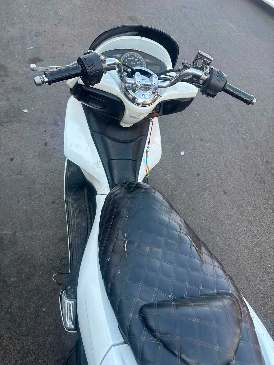 بيس اكس جيل اول دراجه مكفوله ياباني مكينه خرسه بس مكينه شوي من حوه نطخت عندي صار بيه فطر جدن بصيط بس لا تنضح ولا شي لحمته ترايك وين ما تريد سعره 950جدن مناسب سعره مكاني بغداد مدينت صدر هاذ رقمي ***********
