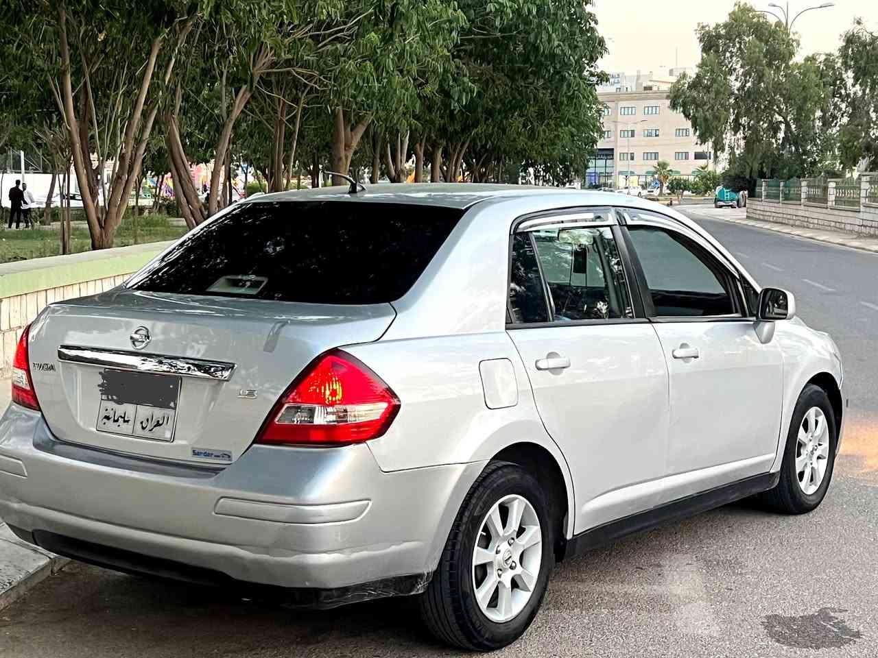 نیسان تیدا  2011    گێڕ تۆماتیک لایت زینۆن چوار تایەی تازەیە سەنەووی تا 2028تازەیە بەشەرتی تەحوویل     مەکینە گەوورەیە  ناوو زەرد ئاووێنە کارەبایی  گێڕوو مەکینە بەشەرت سەیارەکە    زۆرجوانە   وەکوو بۆیاخ هەنێ ساردی هەیە بۆیاخی  زۆر  کەمە دوو پەڵەی زۆر بچووکە  نرخی 87گەڵا کەمێک مەجال ڕەسمی سۆنەریم داناوە   ژمارەی تەلەفۆن   ***********
