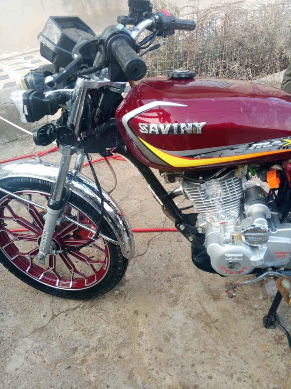 موطور سافان 2024 للبيع السعر 600 وبي مجال قليل للاستفسار اتصل ***********
