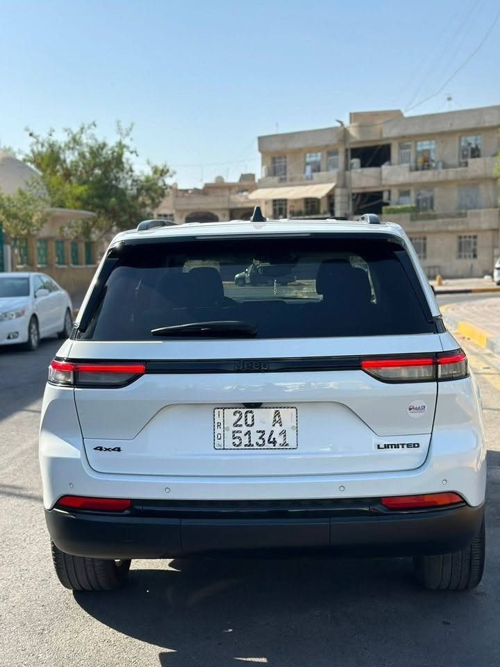 السلام عليكم
جيب كراند شيروكي ليمتد 2024
5 راكب
وارد امريكي 
6 سلندر 
صور الحادث بالمنشور 
قطعتين بارد فقط تكحيل بدون صبغ
ماشية 27 ميل
رقم ديالى بأسمي مشروع وطني تحويل وين ميعجبك 
بانوراما 
كشنات امامي كهربائي 
شاشة كبيرة كار بلي 
قطعتين تبريد 
منافذ usb امامي خلفي 
رادار امامي خلفي 
ستيرن تدفئة تبريد 
كشنات جلد اسود 
كشنات امامي تدفئة
نقطة عمياء
تشغيل عن بعد
تحذير مغادرة المسار 
انارة محيطية
صندوك كهربائي
كاميرا خلفية
السيارة خير من الله ما بيهة اي نقص وتجي وتشوف بعينك

السعر 340 وبيهة مجال 
العنوان بغداد شارع فلسطين 
***********

