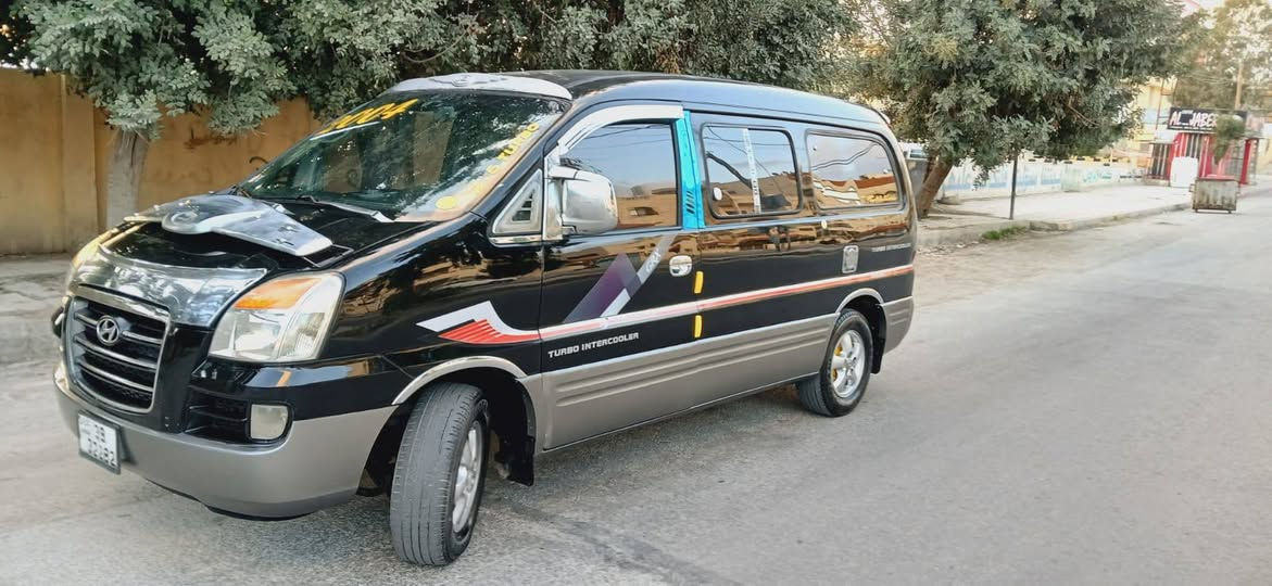 بسم الله الرحمن الرحيم.
بعد الصلاة على النبي. ..
        باص هونداي موديل ستاركس (2004) .
السعر(4200). قابل للتفاوض بعد المعاينة.
كاش كاش كاش فقط.
الباص نخب والحمدلله. 
للإستفسار (0779721589)
فحص الباص .
والحمد الله....
قصعات ودقات.
لايوجد  قص ولاغيار.
ماتور 25 تيربو فحص.
قير.فحص
بككس.فحص.
ترخيص سنة .
    دهان نظيف.
جناب مسطرة.
 غرفةالشركة جلد  نظيفة...
بطاين ارضيات كله تمام.
 جنط الدب  الاصلي. وكوشوك نظيف...
كهرباء ومكانيك تمام.
 والحمدلله.
السعر(4200).
..للاستفسار، (0779721589)


**إذا كنت صاحب هذا الإعلان وتريد حذفه لأي سبب، رجاءا أرسل رسالة إلى الدعم الفني**