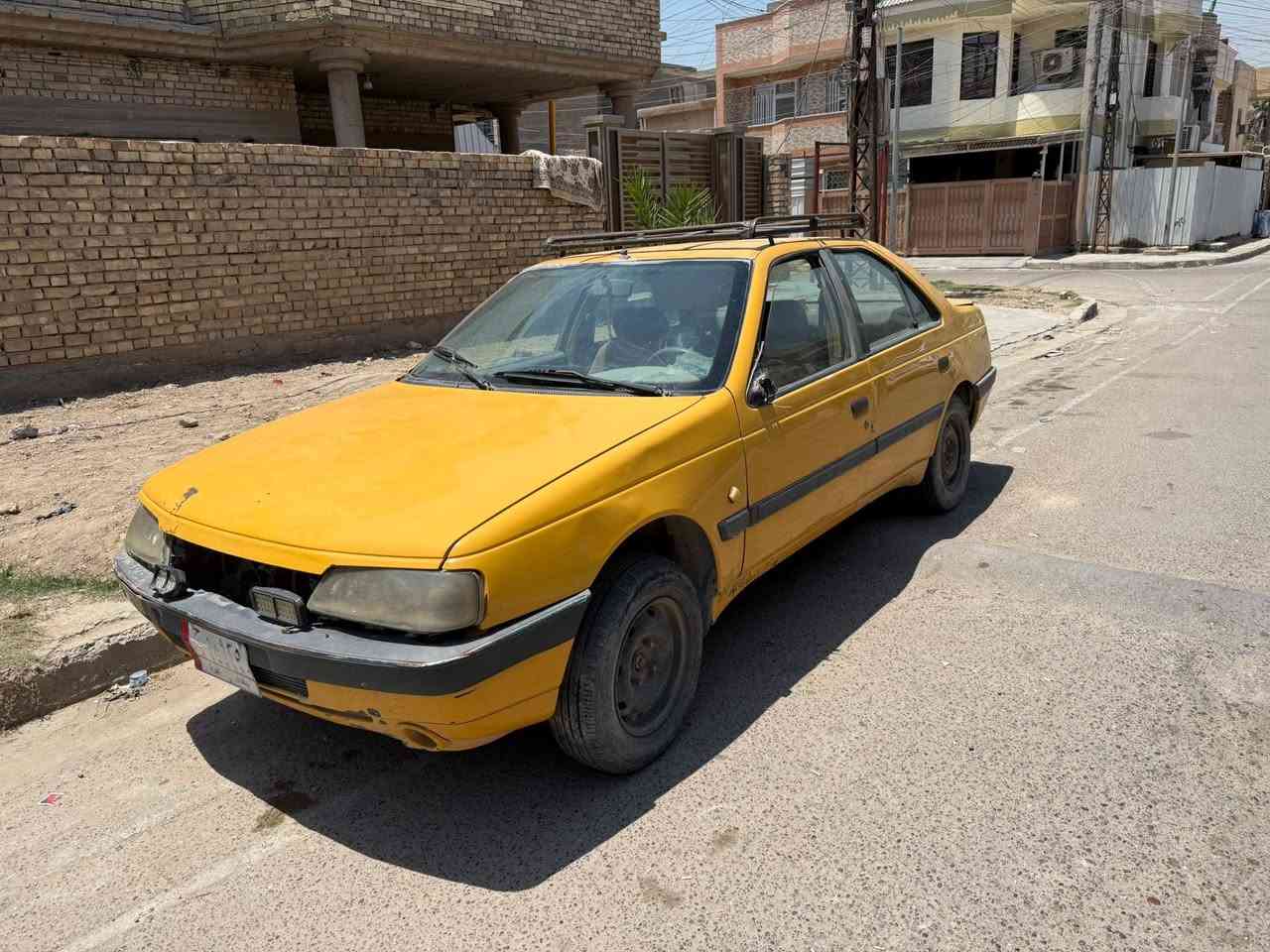السلام عليكم بيجو اكد 2016 بغداد الماني تحويل مباشر مصفره هيئه وغرامات سياره بيها كازكيت مكفوله من الضربه والصبغ فقط طخه خفيفه بقبق الصندوك موضحه بالصور متروكه ينرادلها ترتيبات بسيطه بغداد الزعفرانيه *********** م ***********
