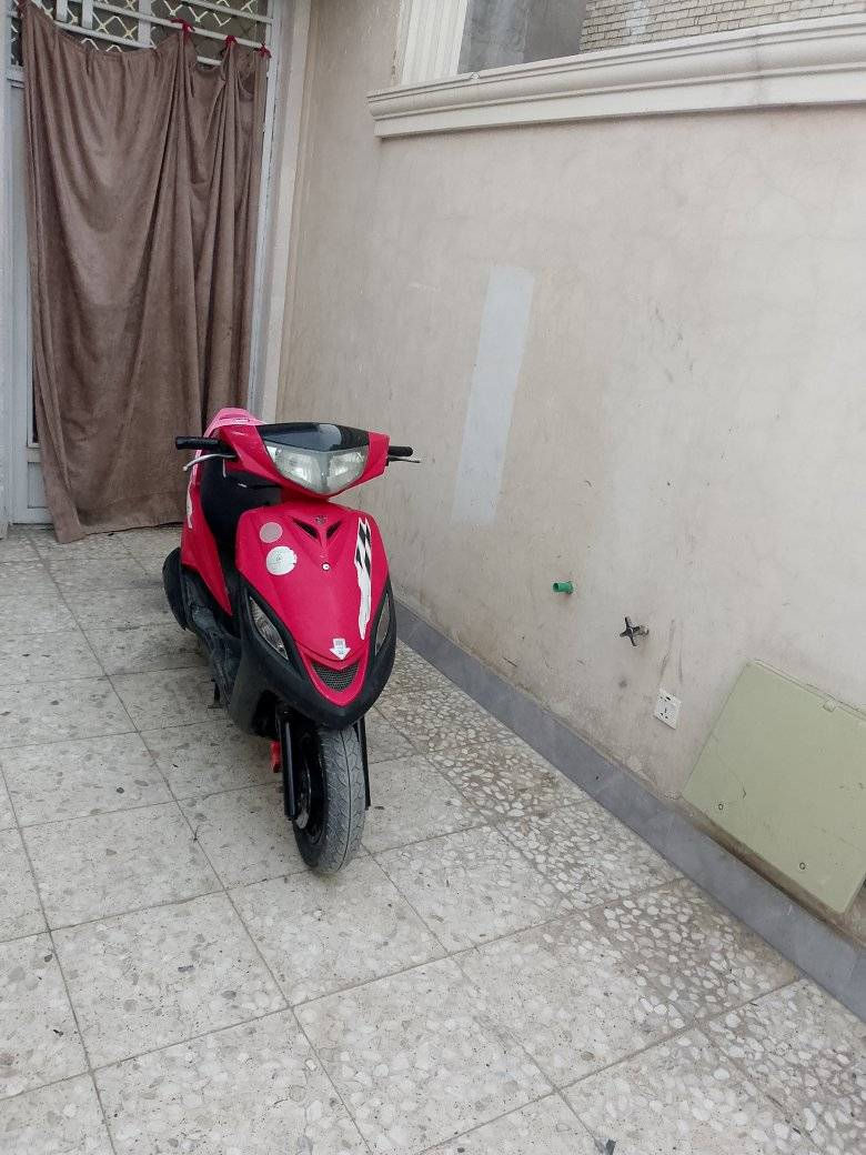 دراجه ماكس ثعلب ياباني سرعة 140 مكينه بلاديه ما مفتوحة ابد ناعمه شلعه قويه كهرباء كوله شغال نكره سلف هندر اوراق بسمي الدراجه كامله نضيفه السعر400 بغداد الشعب رقمي ***********
