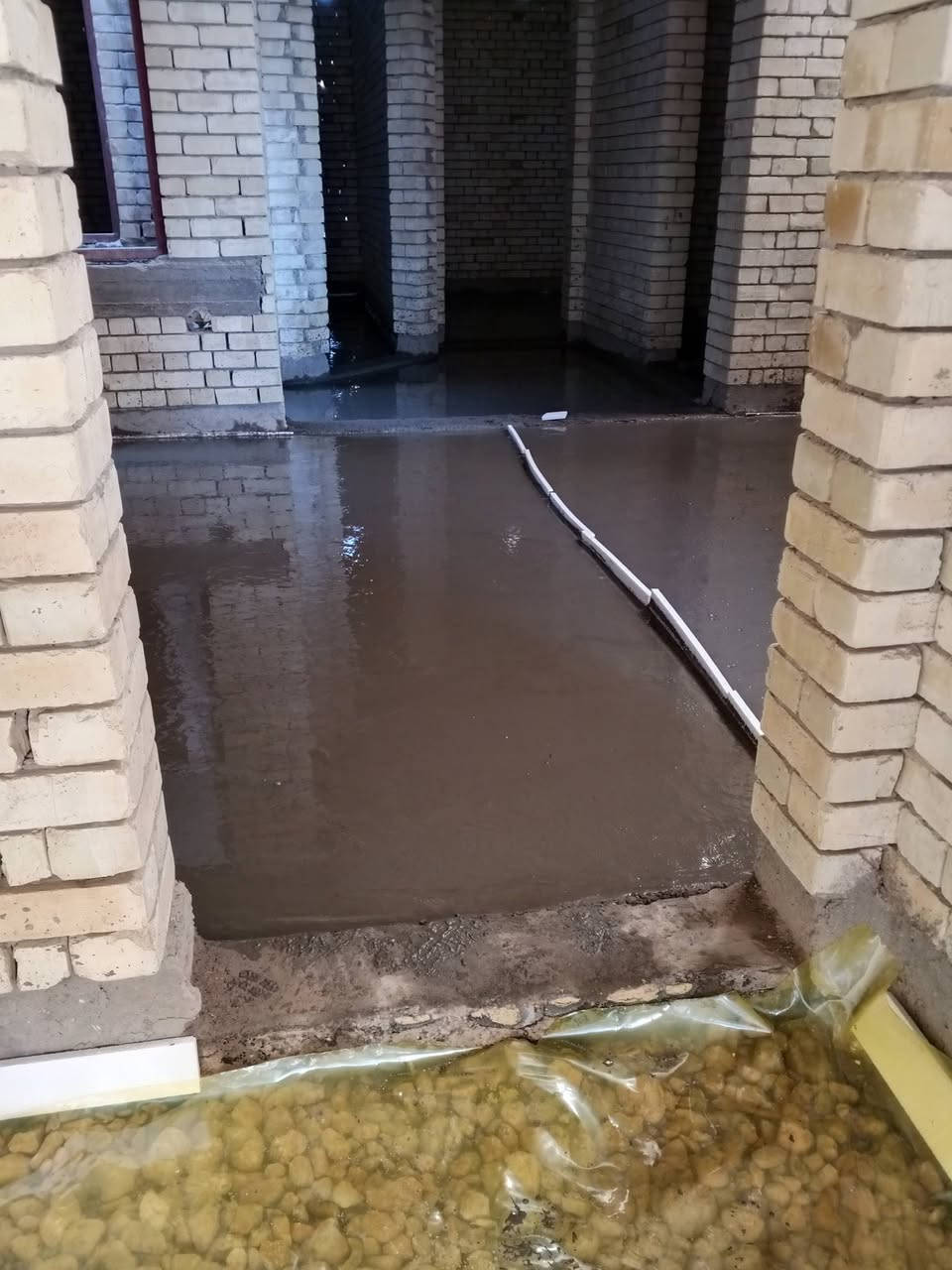 سلام عليكم توجد خباطه صب لكافت الأرضيات فرش سبيس وحدل وصب شغل درجه اولى وبأسعار مناسبة للاستفسار ***********#
