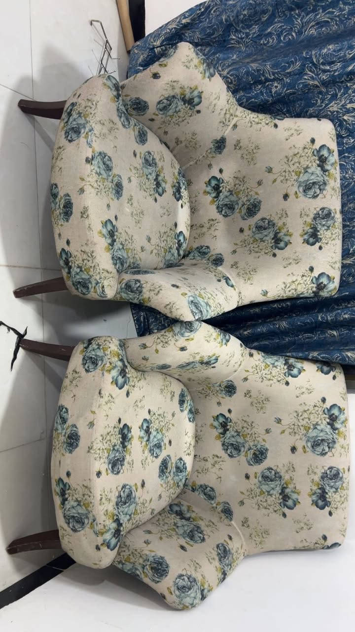 غراض للبيع كلمن وسعره عنوان الزعفرانيه قرب حجي تقي بيع مستعجل الشراي يدخل خاص


**إذا كنت صاحب هذا الإعلان وتريد حذفه لأي سبب، رجاءا أرسل رسالة إلى الدعم الفني**