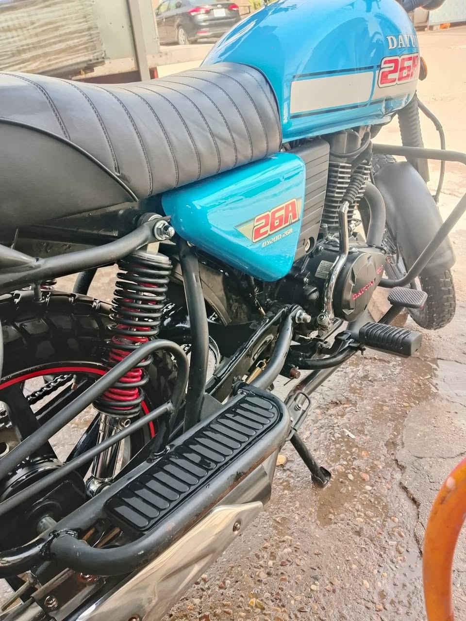 سلام عليكم على بركة الله دايون موديل 23 الدراجه كلش نضيفه انضف من الصور جيب فيتر وياك وافحص مكينه خير من الله متسمع صوتها سبب البيع اريد اشتري سياره سعرها 2.400 وبيها مجال قليل المو شراي ليكسر بحلال العالم مرقم بأسمي سنويه وهزه كله جديد ***********
