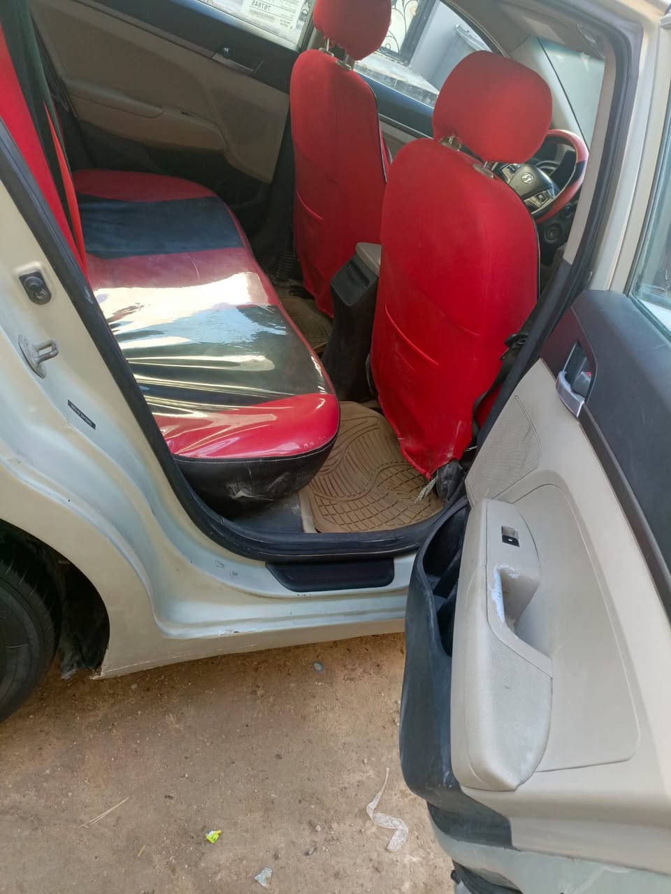 السلام عليكم
النترا 2017 وارد امريكي
باسمي مشروع وطني مداور ثاني يوم
مكينه 2000 دوش المرغوب
كير اي تي المرغوب السياره نص فول 
تبريد عالشرط ثلج
حداديه 
تخم تاير 
غرفتها بالكارتون
السونار موضح بالمنشور فقط رش بدون اي واصل وأي معجون 
السعر ١٠٣ وبيها مجال
غير متواجد على الفيس للتواصل *********** مكان السياره نجف شارع المطار
