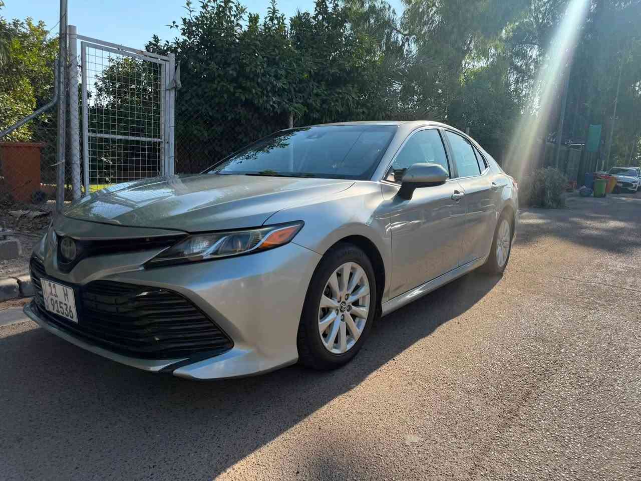 كامري موديل 2019 LE
وارد امريكي بيه حادث بابين عكس السايق
ماشيه 93.000 كيلو 
مواصفات شاشه جبيره
كشنات مخمل مع جلد 
بلاديه السياره 
محرك كير مضمون 
صيانه دوريه بشركه تيوتيا SAS 
رايده ب 16.000 وبيه مجال اللي يحب يتصل 
***********
