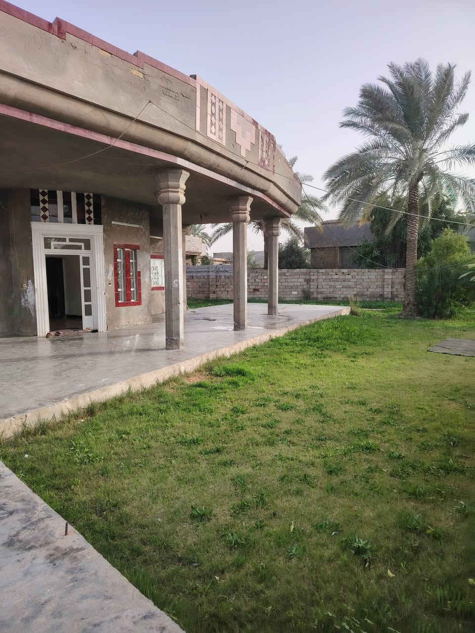 السلام عليكم مشتمل للبيع مساحه 250 زراعي مكانه جامع  الوزاعي السعر مالته 120 وبي مجال الشراي هذا رقم الهاتف  *********** الرقم الثاني ***********
