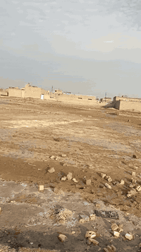 قطعة أرض مساحة 200متر موقعها مقابيل النازحين خلف أسواق طيبة  أي استفسا...