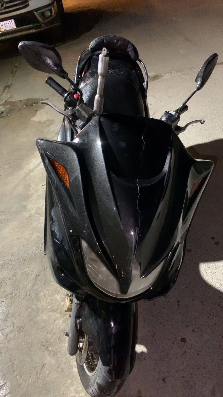 سلام عليكم ماجسته 160بيع كوم حديد دراجه شغاله اوراق كامله دراجه متروكه ابيع كوم حديد شغاله سعر 350 وبيهه مجال  قليل تواصل واتساب ***********  بغداد حي جهاد
