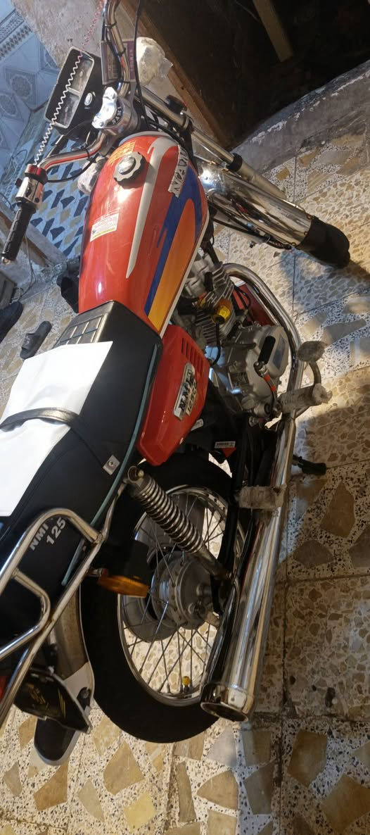 السلام عليكم دراجه نامه إيراني تعمير جديد موديل 2016دراجه فول مكاني حي الحسين جديد شارع الادات أي ستفسار خاص ما متواجد رقمي بي واتساب *********** عمارة, ميسان
