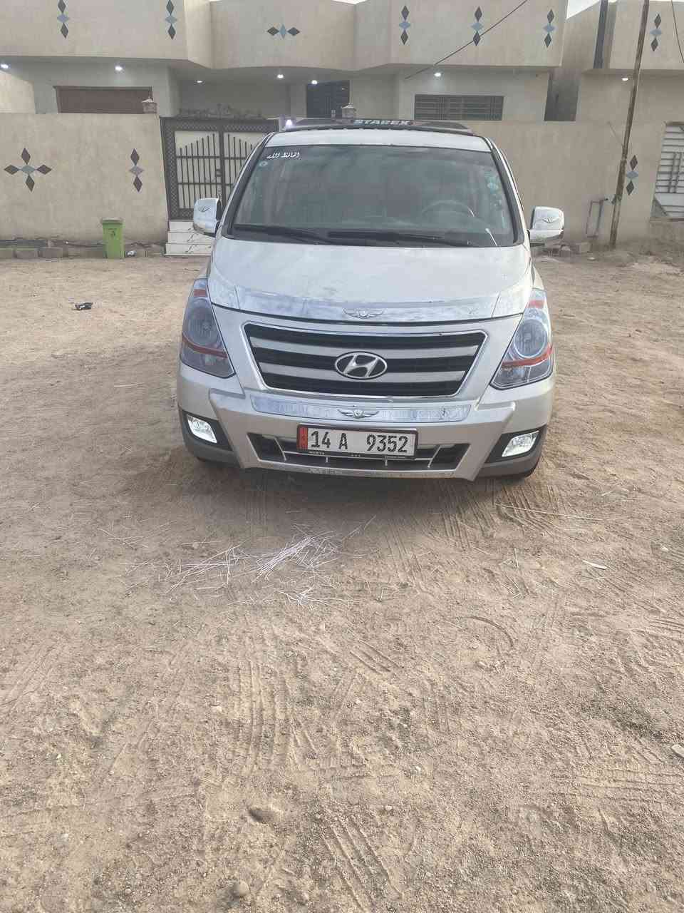 السلام عليكم ستاركس 2008 مفتوح ومحور مسكر اوتماتيك كل جديد مكان سيارة البصرة الهارثه السعر 130رقم ***********
