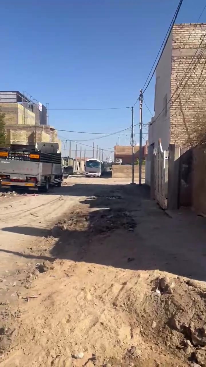 السلام عليكم
قطعة أرض للبيع 
 نوع السند : طابو صرف
المساحة: 100 متر
📍 الموقع: شارع 80 – مقابل مدينة الألعاب / أرض بابل
✨ موقع مميز جداً وقريب على الشارع العام مباشرة

جاهزة للتحويل الفوري.

✅ تتوفر جميع الخدمات:
• ماء
• كهرباء
• مجاري
مناسبة للسكن أو الاستثمار
للاستفسار الاتصال على الرقم ***********
