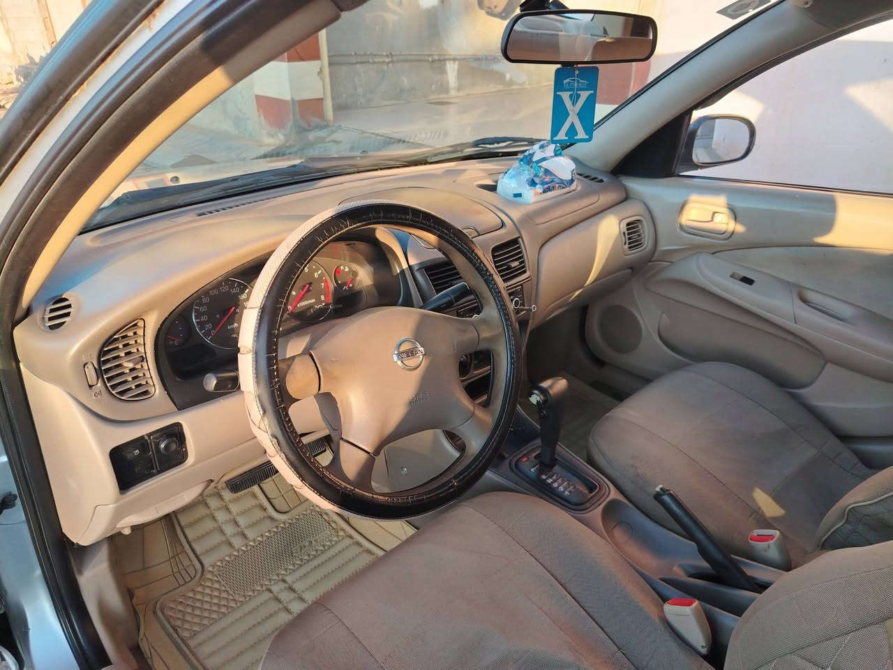 نيسان سني ياباني موديل ٢٠٠٧ قبق اسود 1.8 كير اوتماتيك رقم بغداد باسمي بيها قطعتين صبغ كير محرك مظبوط تدفئة تبريد كهربائيات كلهن شغاله طخم تاير كوري لوفن جديد سياره جاهزه ونظيفه كل نقص مابيها السعر 92   ورقه وبيها مجال العنوان الانبار قضاء القائم
***********  ابويمان
