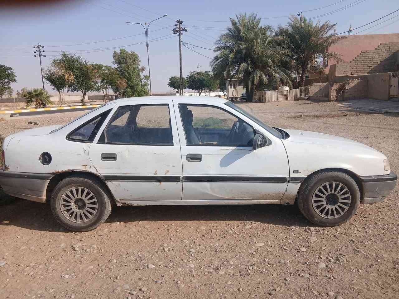 سلام عليكم
اوبل فكترا موديل 1992
كيرعادي 
محرك18
رقم ديالى سنويهمن لنهايه٢٠٢٦بطاقه بنزين بي. شرط تحويل 

كهربائيات كلها شغال تتفيه شغال 

تايرات جديده
***********
عنوان ديالى
