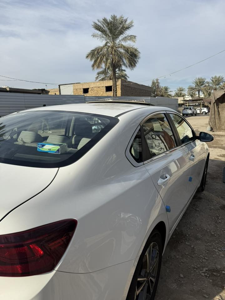 سيراتو 2024 خليجي فول مواصفات مكينة 2000 فتحة تبريد خلفي ويل كب مكفولة رقم بغداد للأستفسار ***********
