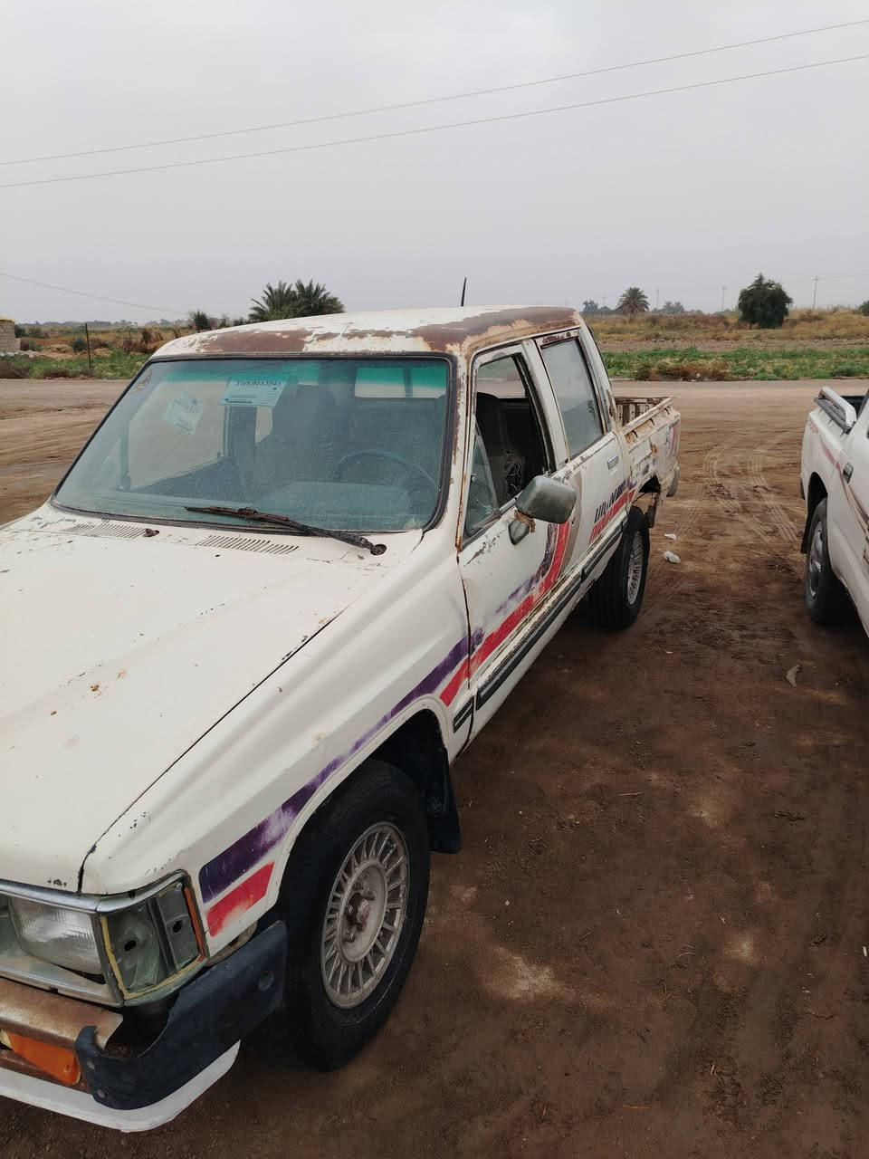 سلام عليكم بيكم تيوتا للبيع موديل 1987 سيارة جاهزة محرك وكير وحدادية شرط رقمهة مثنى سنوية صاقطة ستيرن باور تخم تاير سعر 25 مكاني ناصرية الغراف وهاذة رقمي بي واتساب ***********
