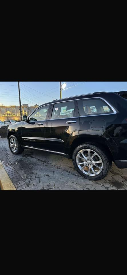 جيب فئة سومت 2021 خليجي
ماشيه 41 كم
رقم بغداد
مواصفات فئة سومت معروفه اعلى مواصفات 
6 سلندر 
محرك 3.6 
جكات 
داخل بيجي 
الضرر باب السايق الخلفي و متصلح كامل بلادي راجع 
السعر 345$ 
للأستفسار : ***********
