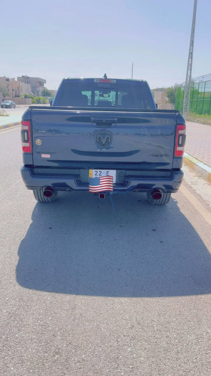 دوج رام 2020 حجم سبورت 
كلين
 ##(للبيع او مراوس) .
باب طويل بدي قصير المرغوب
مري شفط
تشغيل عن بعد
استيرن تدفئه
كشنات تدفئه 
جامه خلفية كهربائية 
رادار امامي خلفي 
توقف خلفي مال أطفال 
كامرة خلفية
مكينة 8 سلندر هيمي (5700) 
ويل حجم 22 
لد امامي خلفي
كشن كهربائي 
دوسات بانزين وبريك يصعدن وينزلن كهربائي
رقم اربيل دولي
ديالى .  بعقوبة 
           (0770108844)


**إذا كنت صاحب هذا الإعلان وتريد حذفه لأي سبب، رجاءا أرسل رسالة إلى الدعم الفني**