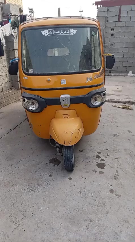 تكتك بياجو موديل 21 تجفيت جديد كاملة بس عوزهة بنكة مال محرك عارضهة2وبيهة مجال مكاني بغداد رقمي ***********
